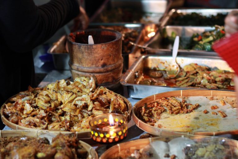 3 Kuliner Enak di Bandung yang Tidak Boleh Dilewatkan Traveller Sejati