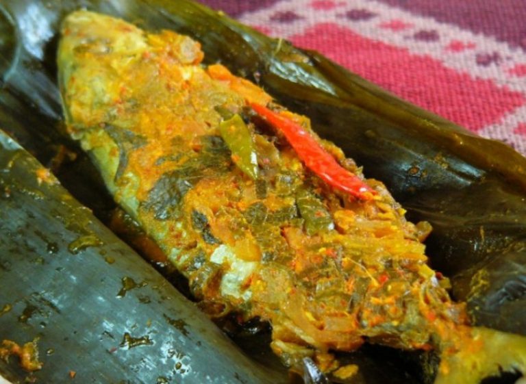 Resep Pepes Ikan Kembung Pedas Paling Enak, Gurih Dan Sedap