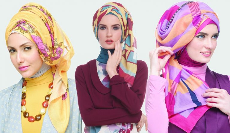 Tutorial Hijab Modern: Cara Memakai Jilbab Segi Empat Simpel